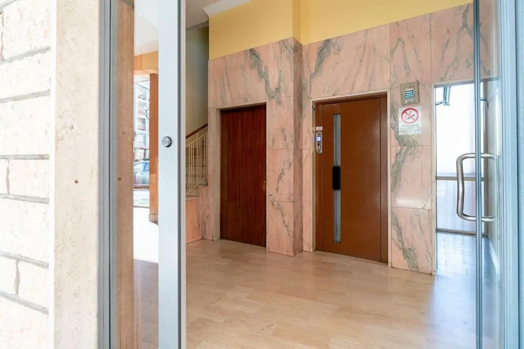 Apartment Artpartment - 2 Camere - Wifi - Garage Vallecrosia