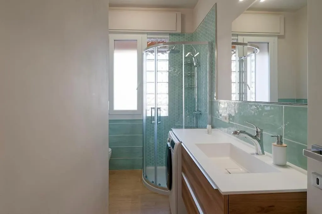 Apartment Artpartment - 2 Camere - Wifi - Garage Vallecrosia